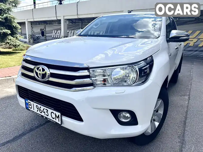 Пикап Toyota Hilux 2017 2.4 л. Ручная / Механика обл. Киевская, Киев - Фото 1/16