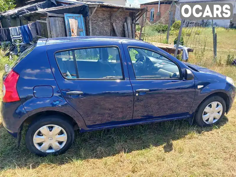 Хэтчбек Dacia Sandero 2009 1.4 л. Ручная / Механика обл. Кировоградская, Кропивницкий (Кировоград) - Фото 1/15