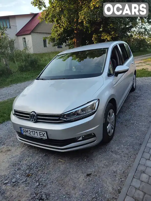 Микровэн Volkswagen Touran 2016 1.6 л. Ручная / Механика обл. Житомирская, Звягель - Фото 1/16