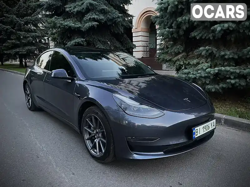Седан Tesla Model 3 2022 null_content л. обл. Харківська, Харків - Фото 1/11