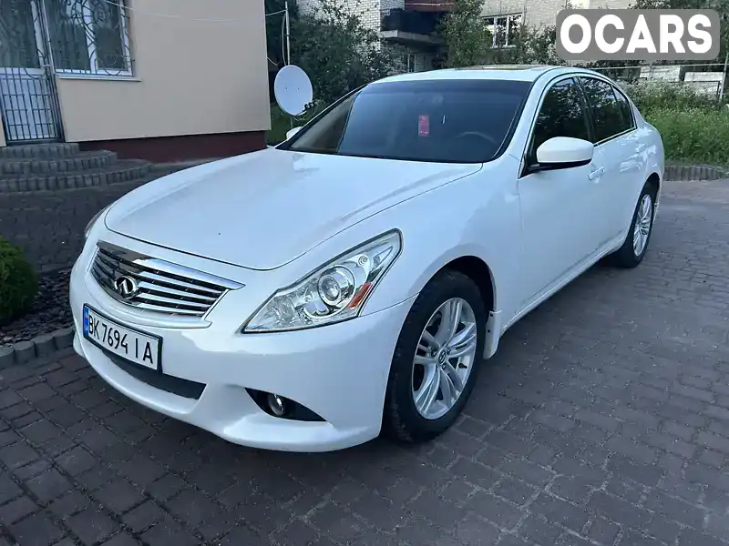 Седан Infiniti G25 2011 2.5 л. Автомат обл. Рівненська, Рівне - Фото 1/21