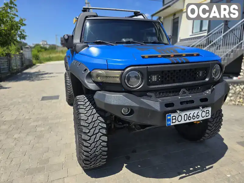 Позашляховик / Кросовер Toyota FJ Cruiser 2006 3.96 л. Автомат обл. Тернопільська, Тернопіль - Фото 1/21