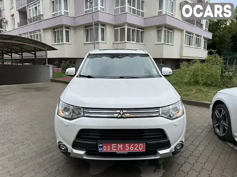 Позашляховик / Кросовер Mitsubishi Outlander 2015 2 л. Автомат обл. Львівська, Львів - Фото 1/21