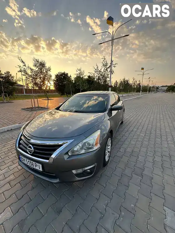 Седан Nissan Altima 2015 2.5 л. Автомат обл. Одеська, Ізмаїл - Фото 1/15