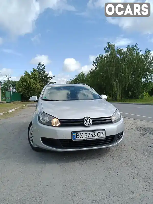 Универсал Volkswagen Golf 2011 1.6 л. Ручная / Механика обл. Хмельницкая, Изяслав - Фото 1/21