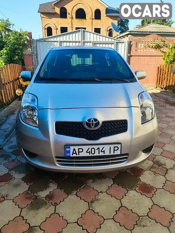 Хэтчбек Toyota Yaris 2007 1.3 л. Робот обл. Запорожская, Запорожье - Фото 1/11