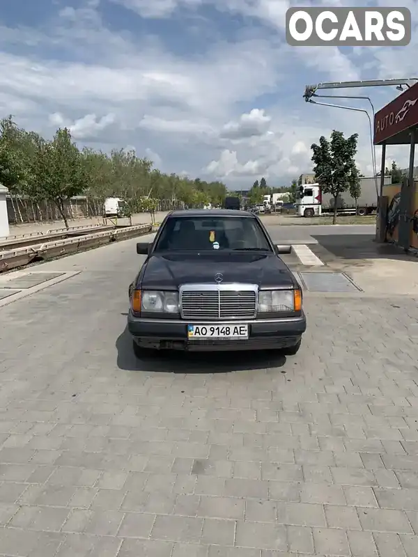 Седан Mercedes-Benz E-Class 1993 2.5 л. Ручная / Механика обл. Закарпатская, Виноградов - Фото 1/10