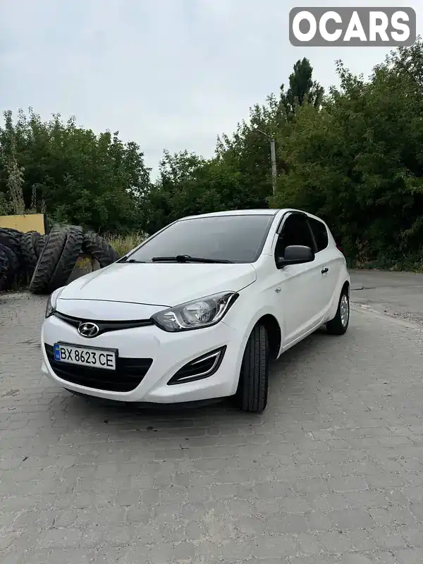 Хэтчбек Hyundai i20 2013 1.12 л. Ручная / Механика обл. Хмельницкая, Хмельницкий - Фото 1/12