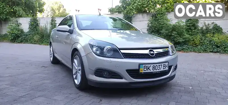 Кабриолет Opel Astra 2007 2 л. Ручная / Механика обл. Ровенская, Ровно - Фото 1/21