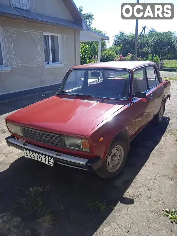 Седан ВАЗ / Lada 2105 1982 1.3 л. Ручна / Механіка обл. Хмельницька, Волочиськ - Фото 1/4