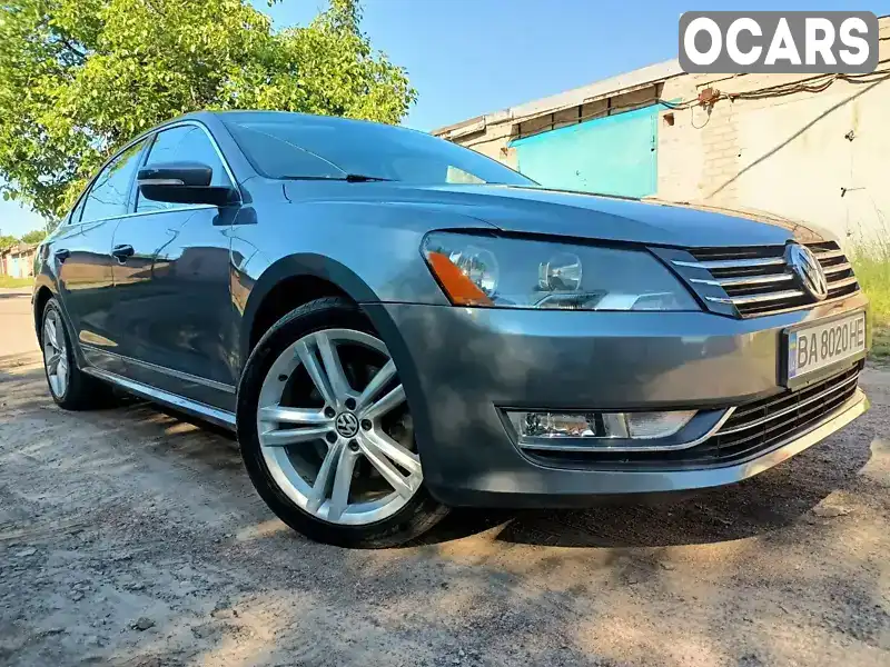 Седан Volkswagen Passat 2013 2 л. Автомат обл. Кировоградская, Александрия - Фото 1/21