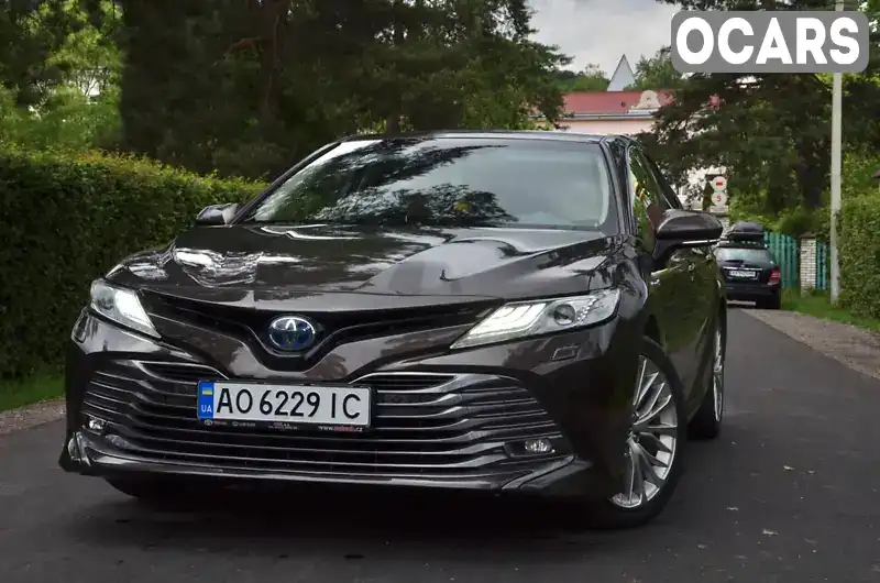 Седан Toyota Camry 2019 2.5 л. Вариатор обл. Закарпатская, Перечин - Фото 1/9