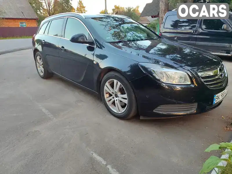 Универсал Opel Insignia 2010 2 л. Ручная / Механика обл. Ровенская, Рокитное - Фото 1/21