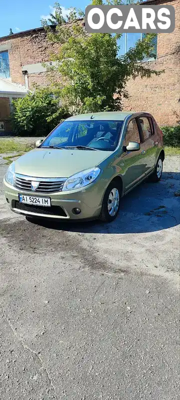 Хетчбек Dacia Sandero 2008 1.6 л. Ручна / Механіка обл. Київська, location.city.hlevakha - Фото 1/17