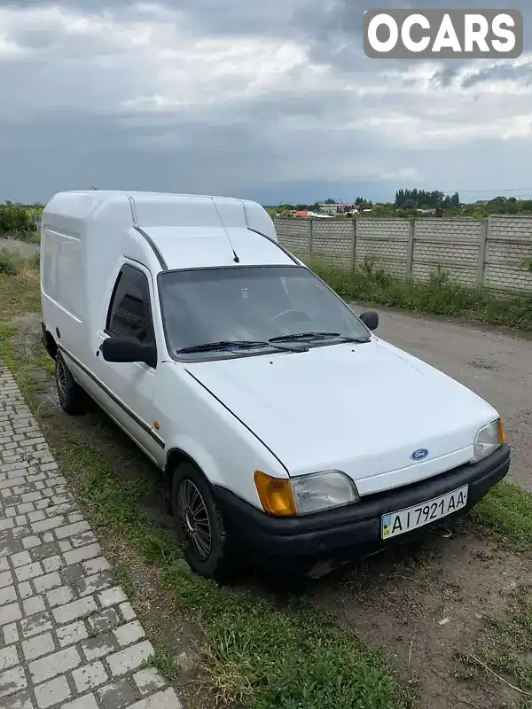 Мінівен Ford Courier 1994 1.8 л. Ручна / Механіка обл. Київська, Біла Церква - Фото 1/8