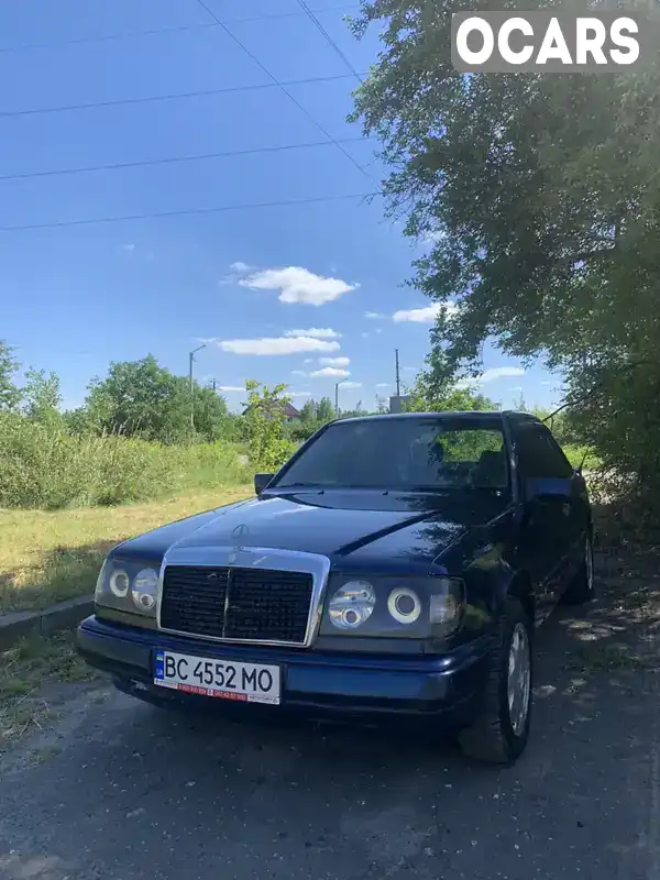 Седан Mercedes-Benz E-Class 1988 2 л. Ручная / Механика обл. Львовская, Жолква - Фото 1/21