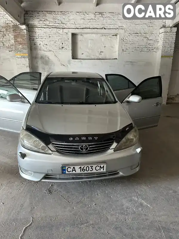 Седан Toyota Camry 2005 2.36 л. Ручная / Механика обл. Черкасская, Черкассы - Фото 1/12