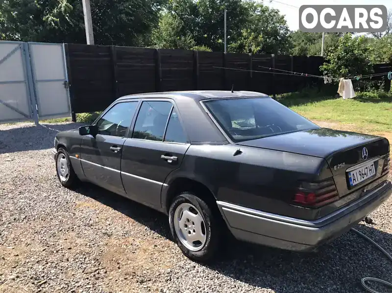 Седан Mercedes-Benz E-Class 1994 2.5 л. Автомат обл. Киевская, Сквира - Фото 1/21