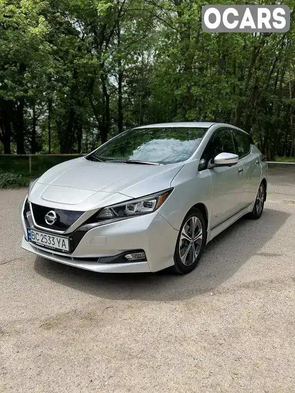 Хэтчбек Nissan Leaf 2018 null_content л. обл. Львовская, Львов - Фото 1/20