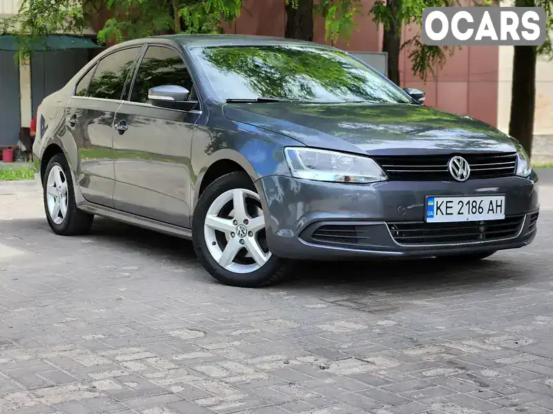 Седан Volkswagen Jetta 2012 2.48 л. Автомат обл. Днепропетровская, Днепр (Днепропетровск) - Фото 1/21