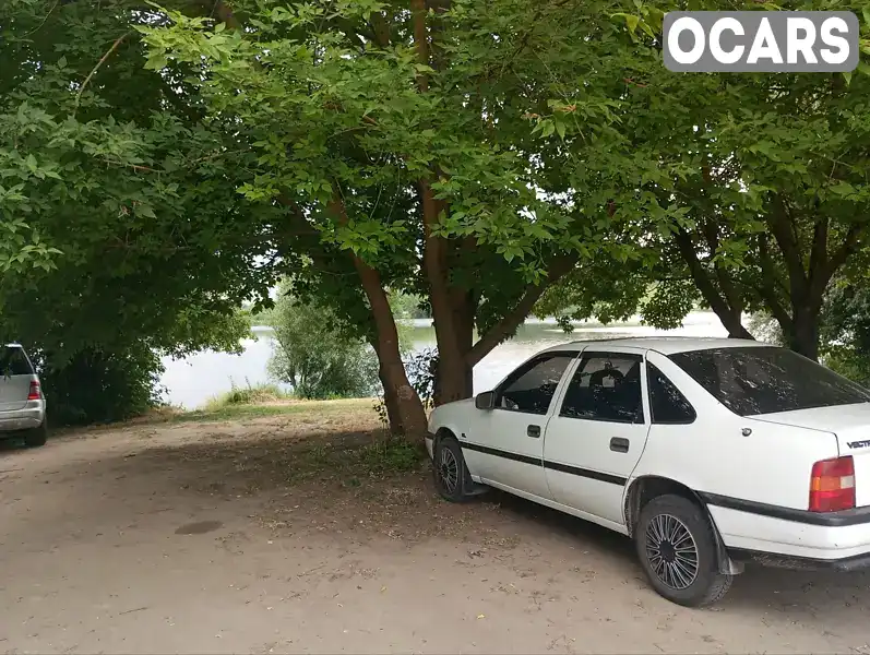 Седан Opel Vectra 1989 null_content л. Ручна / Механіка обл. Рівненська, Рівне - Фото 1/5