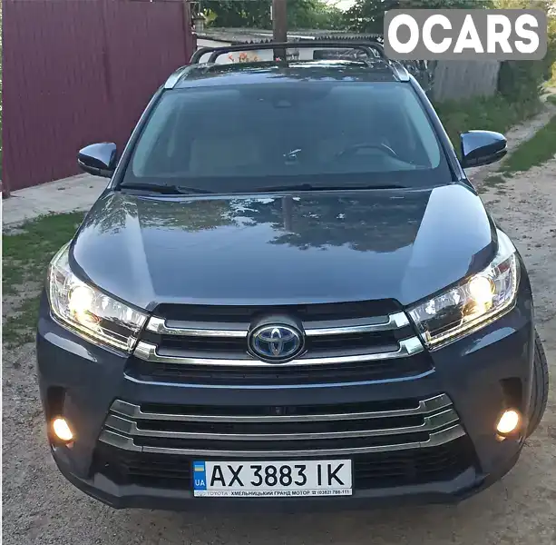 Позашляховик / Кросовер Toyota Highlander 2017 3.5 л. Автомат обл. Харківська, Нова Водолага - Фото 1/7