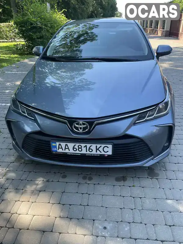 Седан Toyota Corolla 2019 1.6 л. Ручная / Механика обл. Киевская, Киев - Фото 1/13