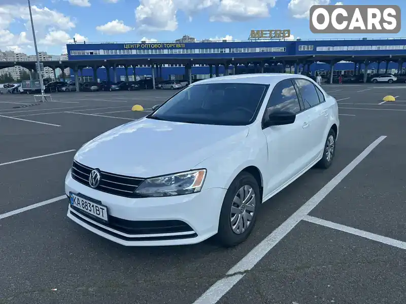 Седан Volkswagen Jetta 2015 2 л. Автомат обл. Київська, Київ - Фото 1/15