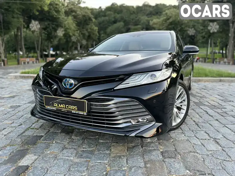 Седан Toyota Camry 2020 2.5 л. Вариатор обл. Киевская, Киев - Фото 1/21