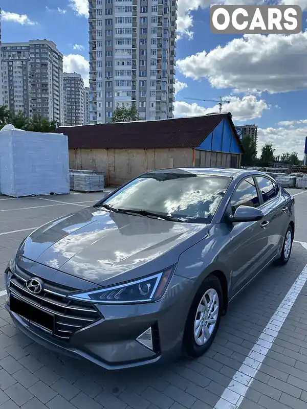 Седан Hyundai Elantra 2019 2 л. Автомат обл. Киевская, Киев - Фото 1/21