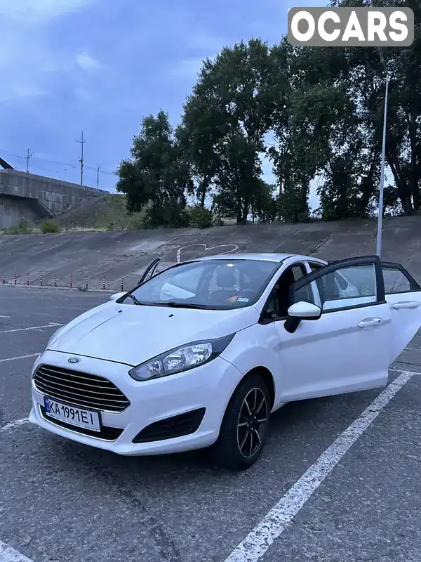 Седан Ford Fiesta 2018 1.6 л. Автомат обл. Київська, Київ - Фото 1/12