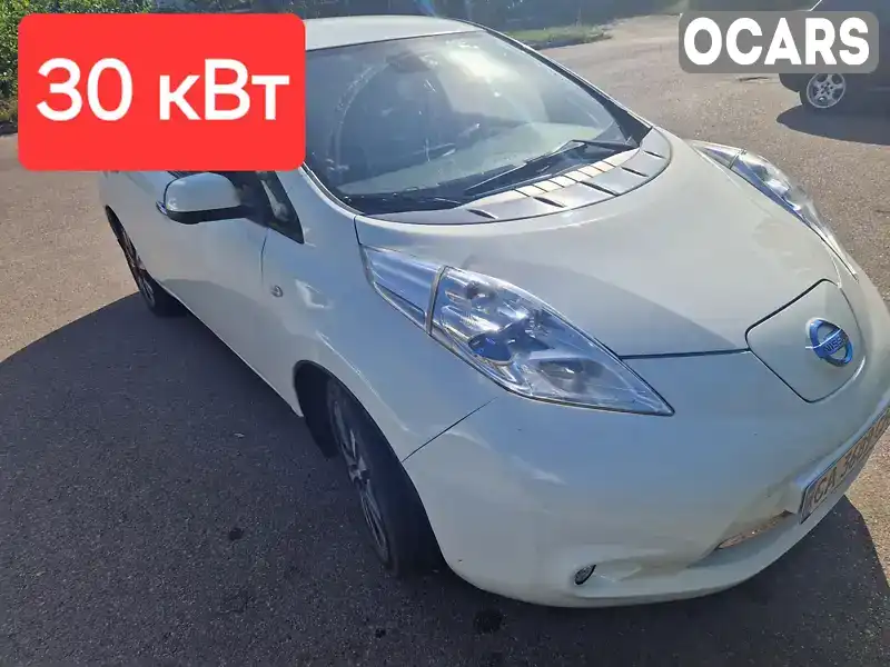 Хэтчбек Nissan Leaf 2015 null_content л. Вариатор обл. Черкасская, Черкассы - Фото 1/19