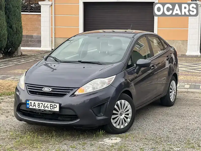 Седан Ford Fiesta 2012 1.6 л. Автомат обл. Киевская, Киев - Фото 1/9