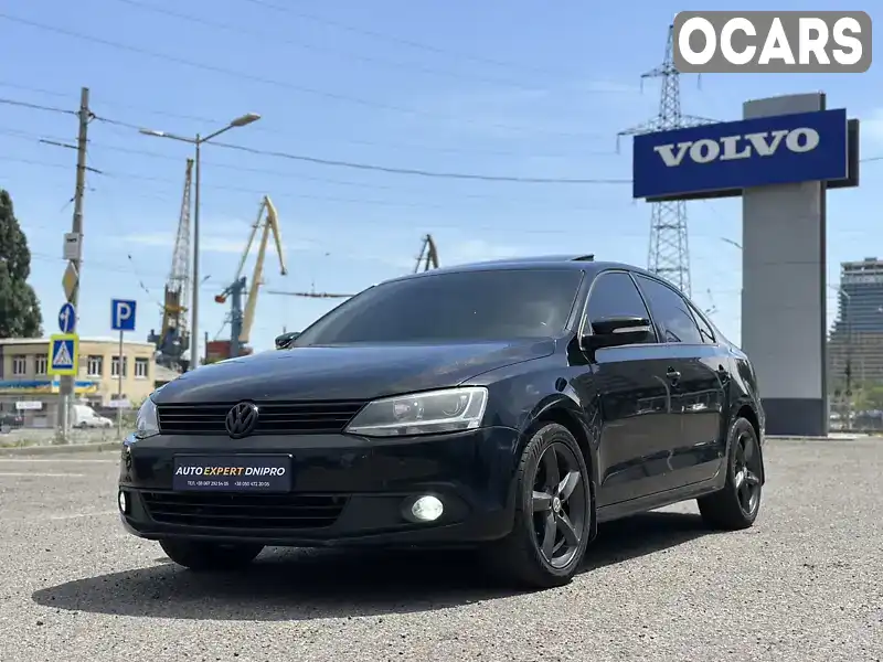 Седан Volkswagen Jetta 2011 2.48 л. Автомат обл. Днепропетровская, Днепр (Днепропетровск) - Фото 1/21