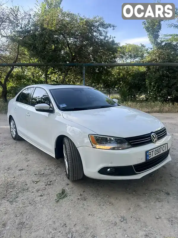 Седан Volkswagen Jetta 2014 1.8 л. Автомат обл. Одеська, Одеса - Фото 1/21