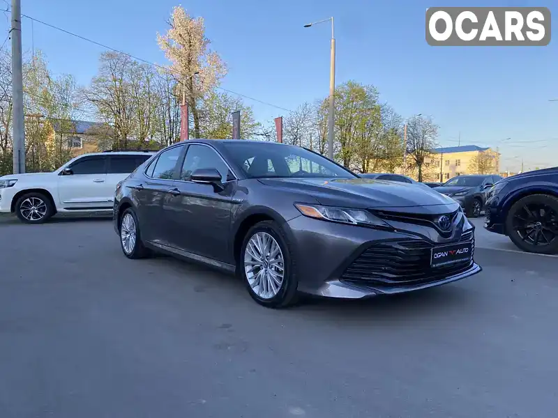 Седан Toyota Camry 2020 2.49 л. Автомат обл. Вінницька, Вінниця - Фото 1/21