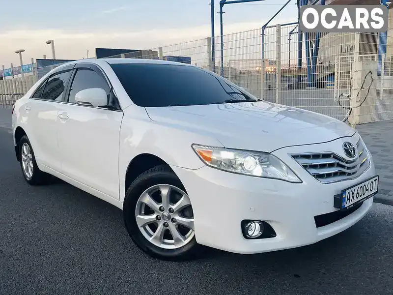 Седан Toyota Camry 2010 2.36 л. Автомат обл. Харківська, Харків - Фото 1/21