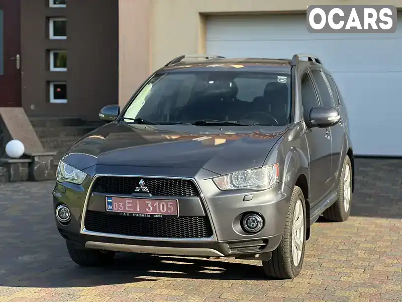 Внедорожник / Кроссовер Mitsubishi Outlander 2011 2.2 л. Ручная / Механика обл. Ровенская, Дубно - Фото 1/21