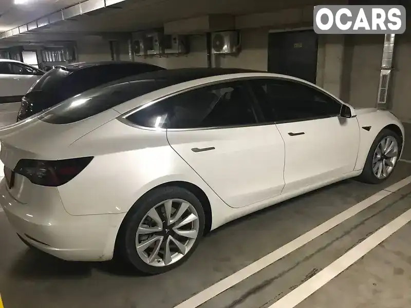 Седан Tesla Model 3 2019 null_content л. Автомат обл. Львівська, Львів - Фото 1/6