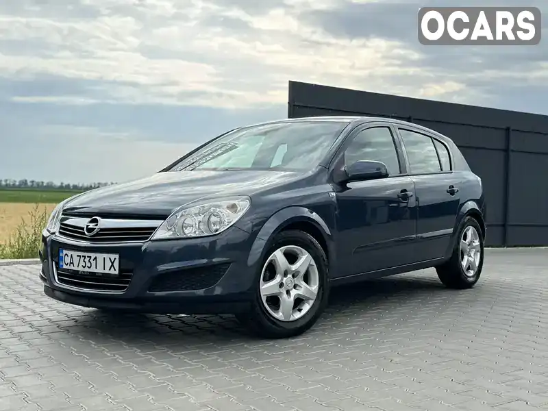 Хэтчбек Opel Astra 2008 1.6 л. Ручная / Механика обл. Черкасская, Умань - Фото 1/21