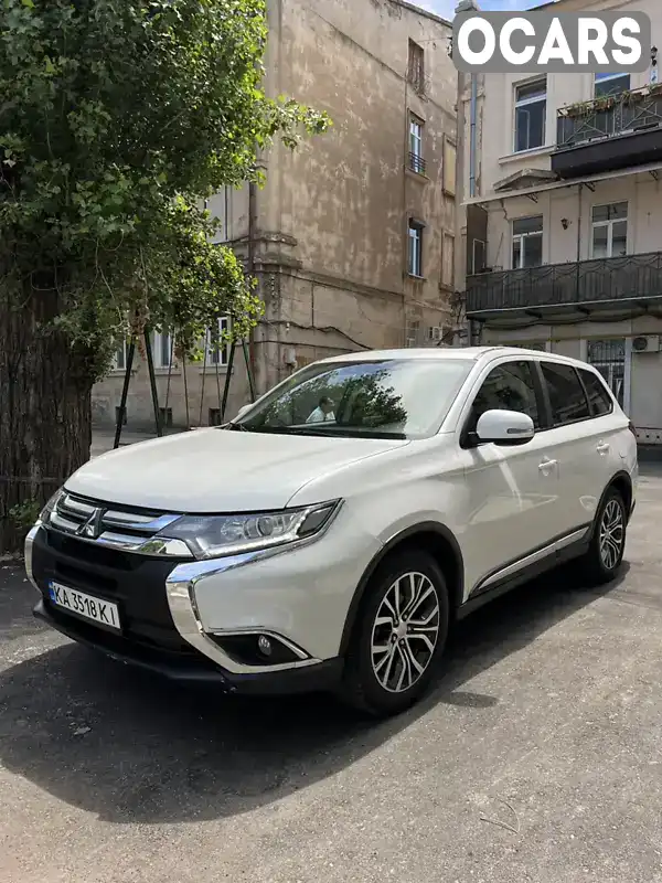 Внедорожник / Кроссовер Mitsubishi Outlander 2017 2.36 л. Вариатор обл. Одесская, Одесса - Фото 1/12