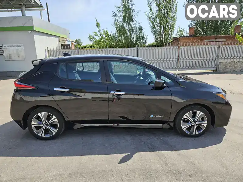 Хэтчбек Nissan Leaf 2018 null_content л. Автомат обл. Сумская, Шостка - Фото 1/13