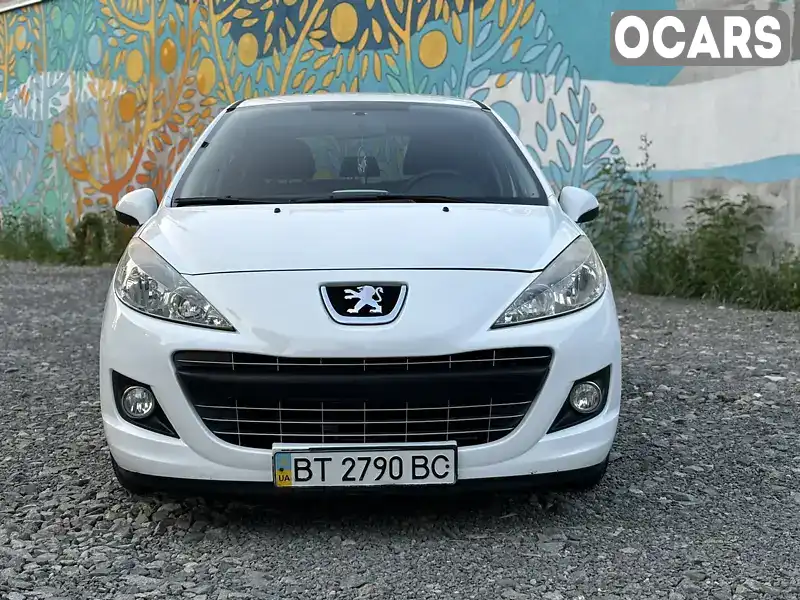 Хетчбек Peugeot 207 2012 1.36 л. Ручна / Механіка обл. Київська, Київ - Фото 1/15