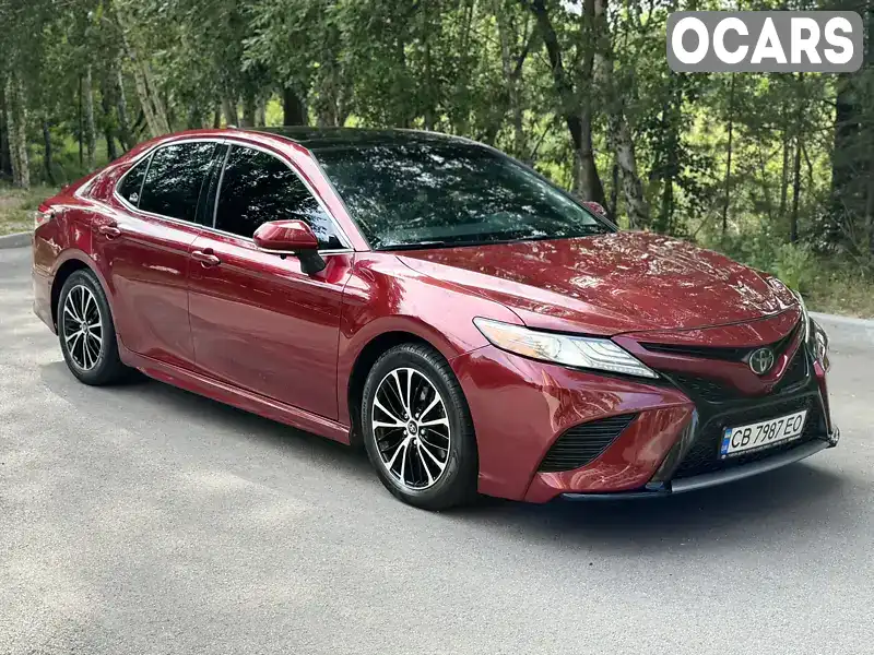 Седан Toyota Camry 2017 3.5 л. Автомат обл. Черниговская, Чернигов - Фото 1/21