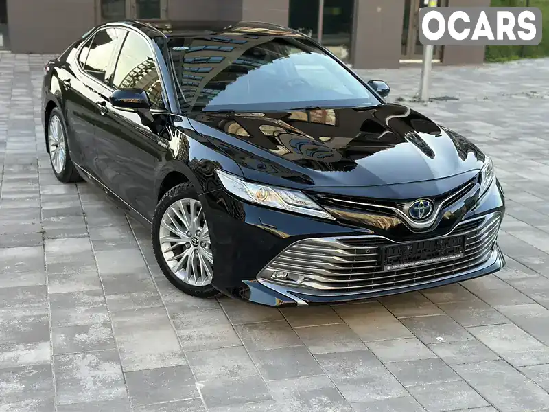 Седан Toyota Camry 2020 2.49 л. Автомат обл. Киевская, Киев - Фото 1/21