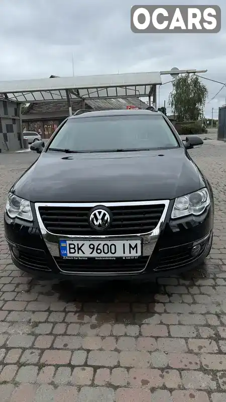 Універсал Volkswagen Passat 2008 1.8 л. Ручна / Механіка обл. Рівненська, Сарни - Фото 1/21