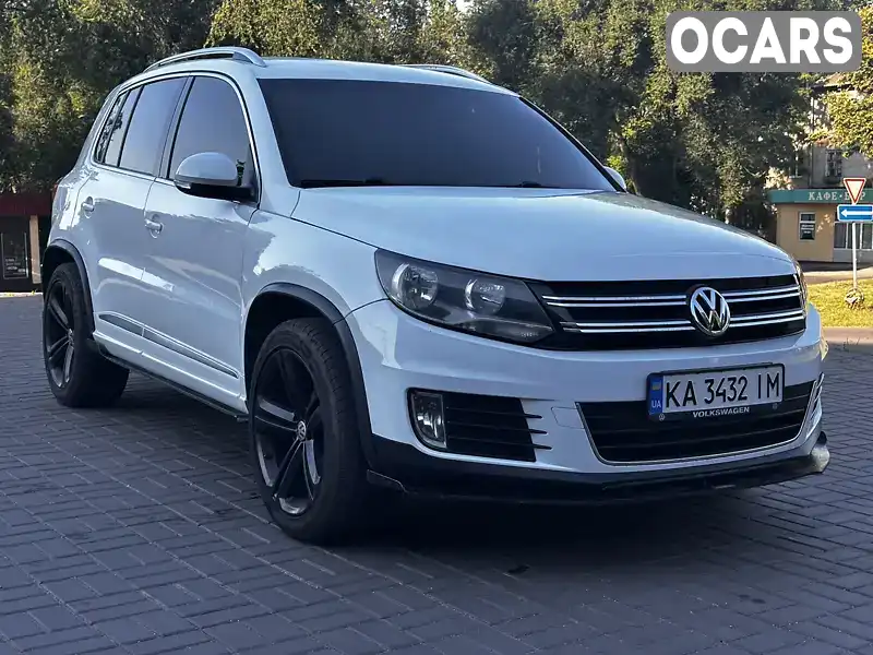 Внедорожник / Кроссовер Volkswagen Tiguan 2015 1.98 л. Автомат обл. Днепропетровская, Днепр (Днепропетровск) - Фото 1/14