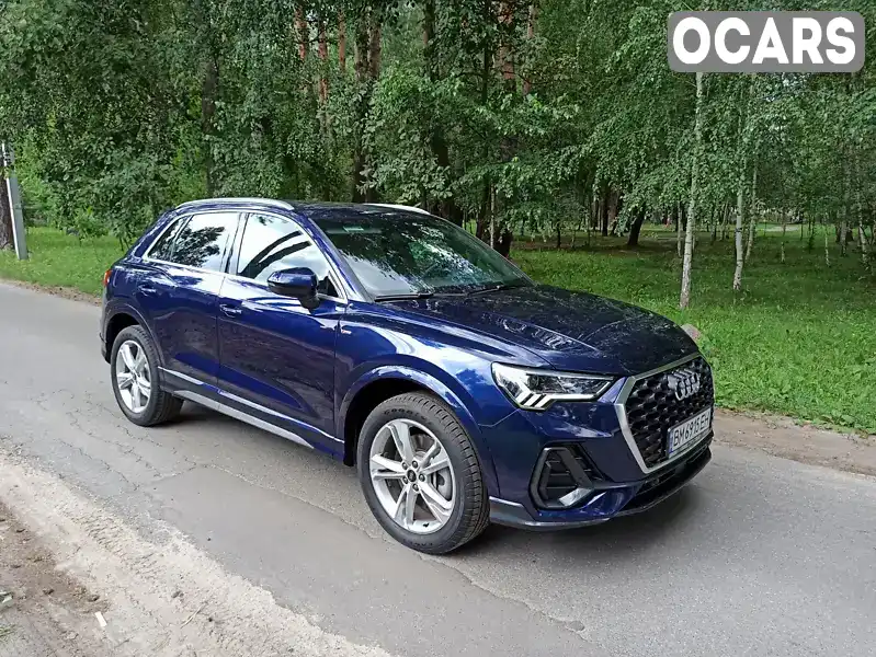 Позашляховик / Кросовер Audi Q3 2021 2 л. Автомат обл. Київська, Бровари - Фото 1/21