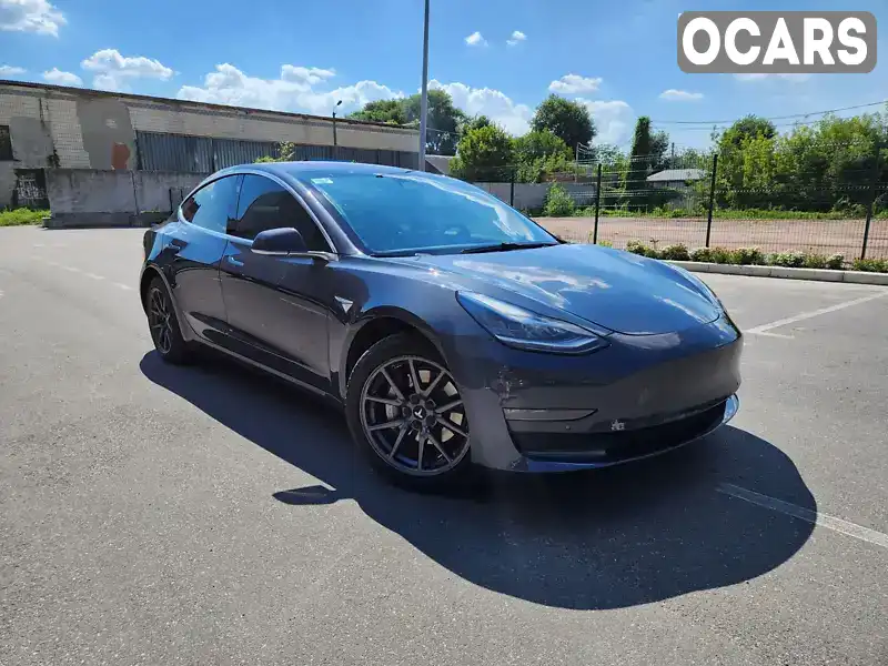 Седан Tesla Model 3 2018 null_content л. Автомат обл. Київська, Бориспіль - Фото 1/11