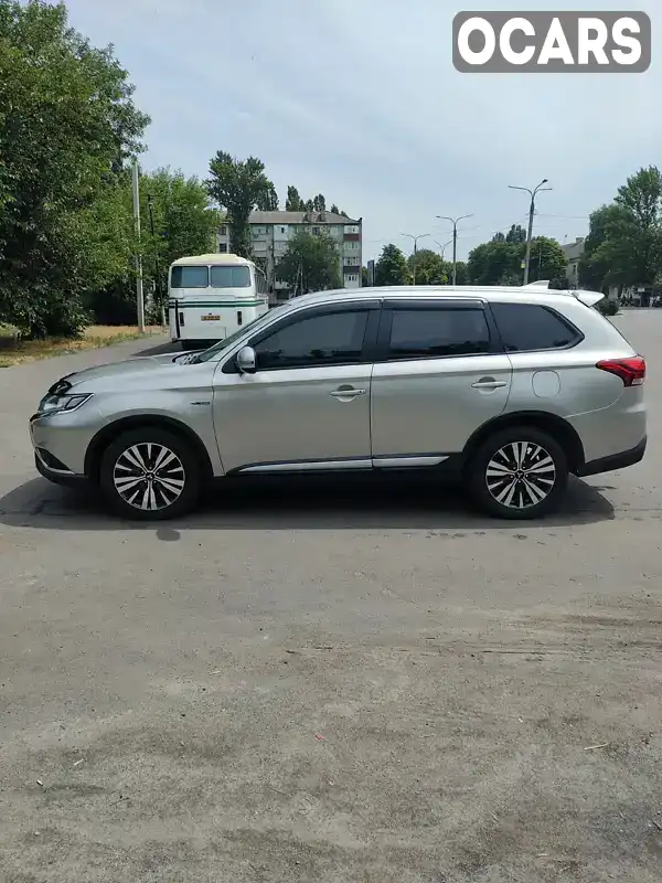 Позашляховик / Кросовер Mitsubishi Outlander 2019 2.4 л. Варіатор обл. Дніпропетровська, Першотравенськ - Фото 1/18